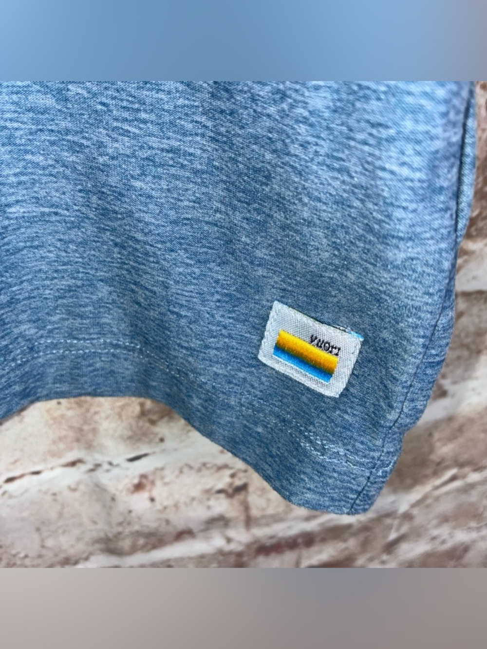 Vuori Men’s  Strato Tech Polo in Pool Blue Heather Size XL - Picture 3 of 5